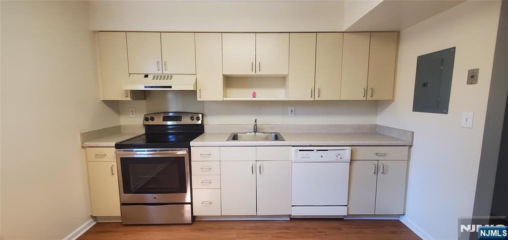 360 Knickerbocker Road 9 - Photo 3