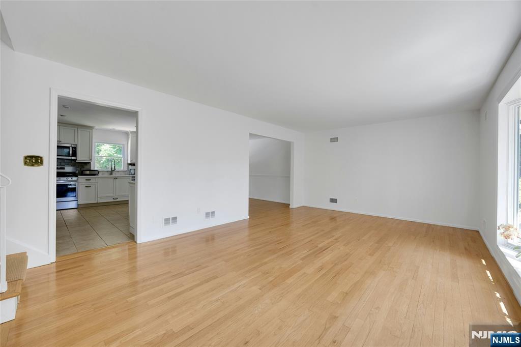 5 Fairview Avenue — photo 13
