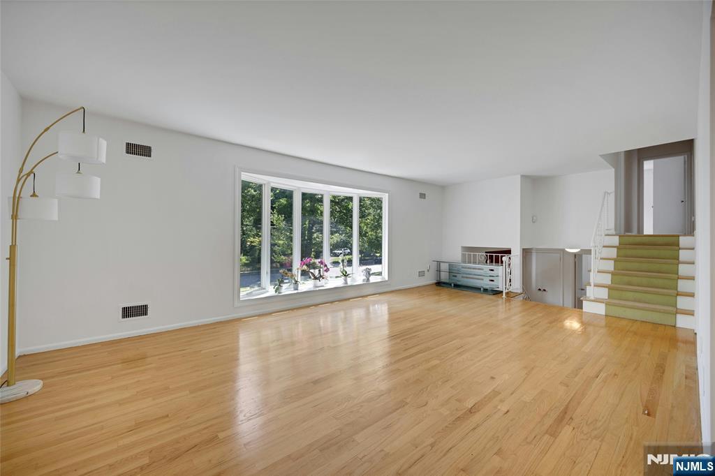 5 Fairview Avenue — photo 15