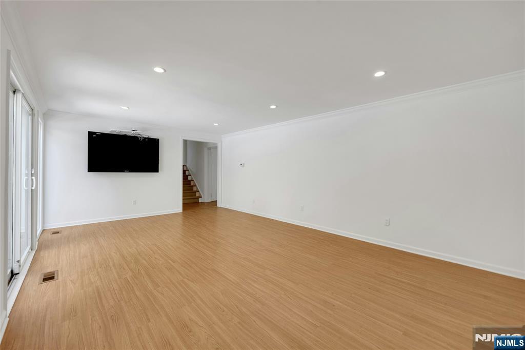 5 Fairview Avenue — photo 17