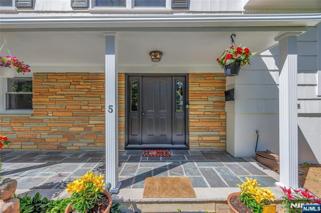 5 Fairview Avenue — photo 3