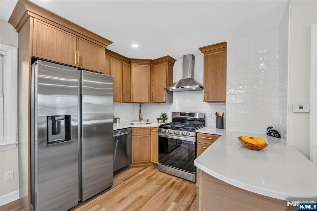 340 Northwood Way, Palisades Park, NJ 07650