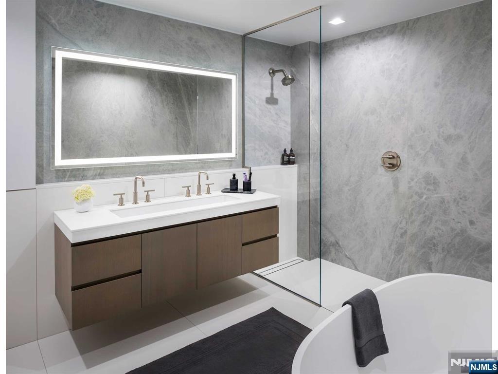 320 Adolphus Avenue 613 - Photo 7