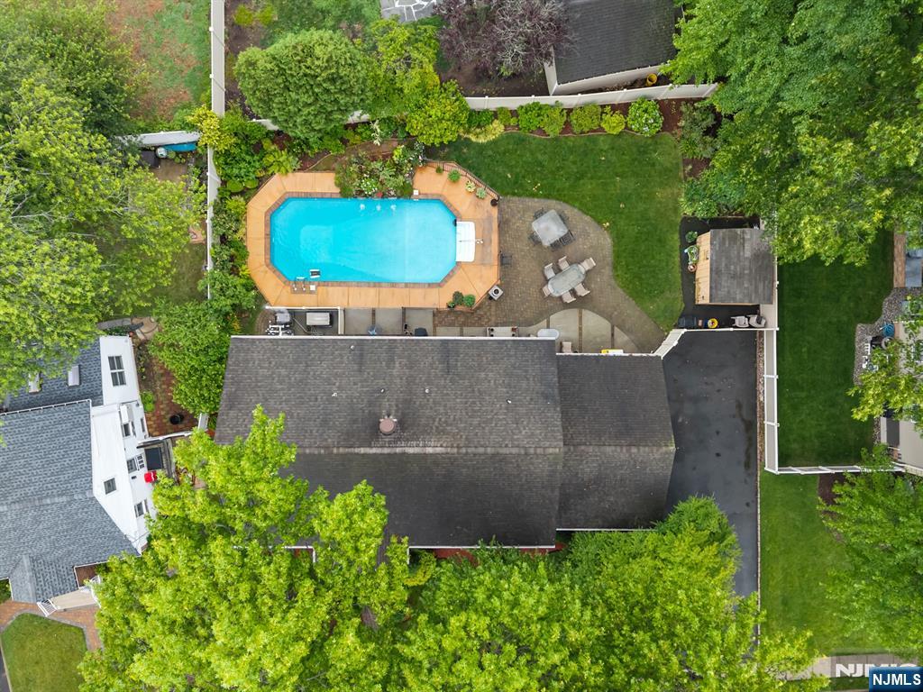 1025 Maple Drive - Photo 3