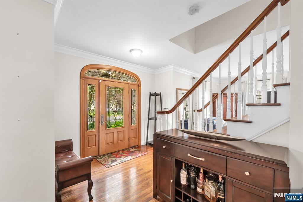 1025 Maple Drive - Photo 4