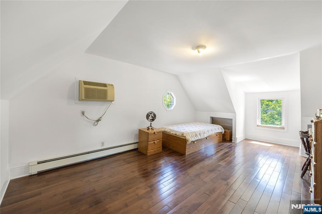 15 Pierrepont Avenue — photo 25