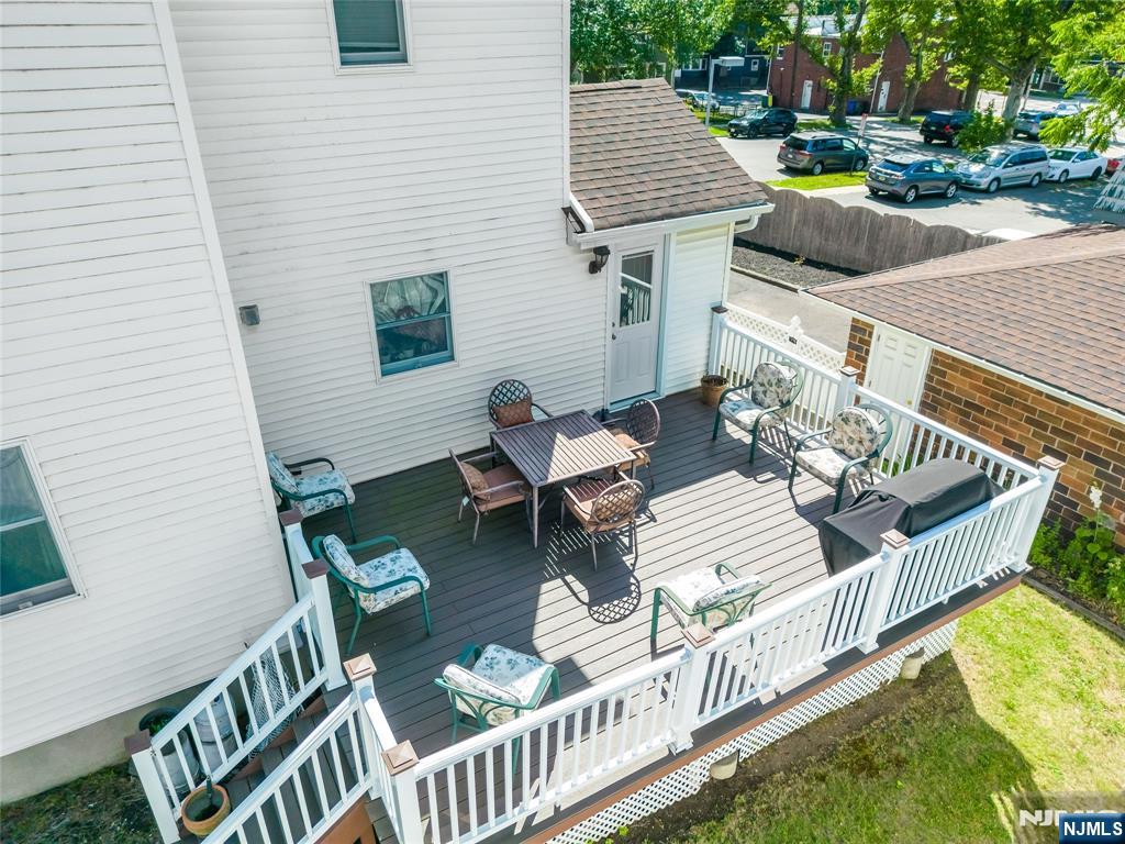 15 Pierrepont Avenue — photo 42
