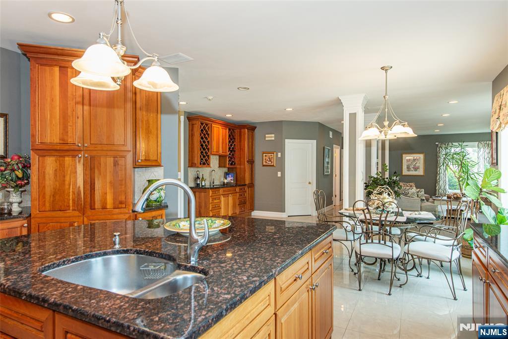 103 Passaic Valley Road — photo 16