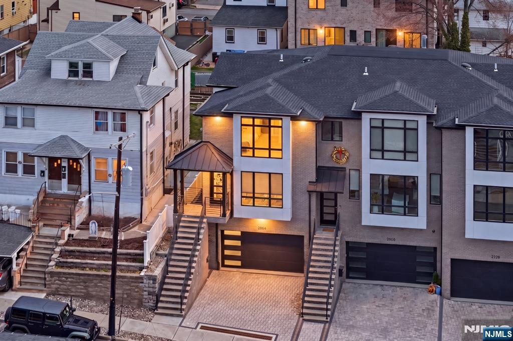 256A 7th St, Palisades Park, NJ 07650