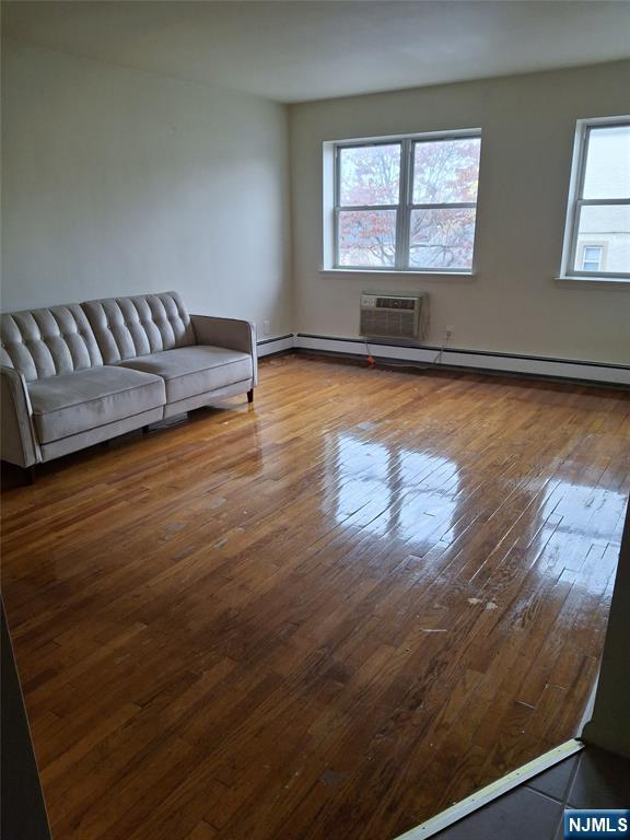 111 Broad - Photo 4