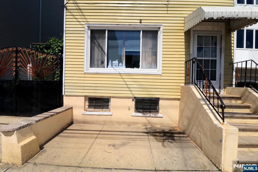 119 Pacific Street - Photo 4