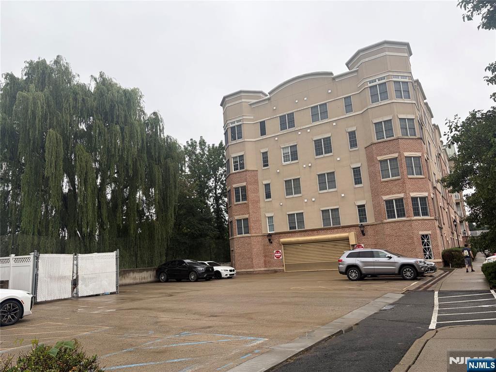 1110 Windsor Park Court - Photo 4