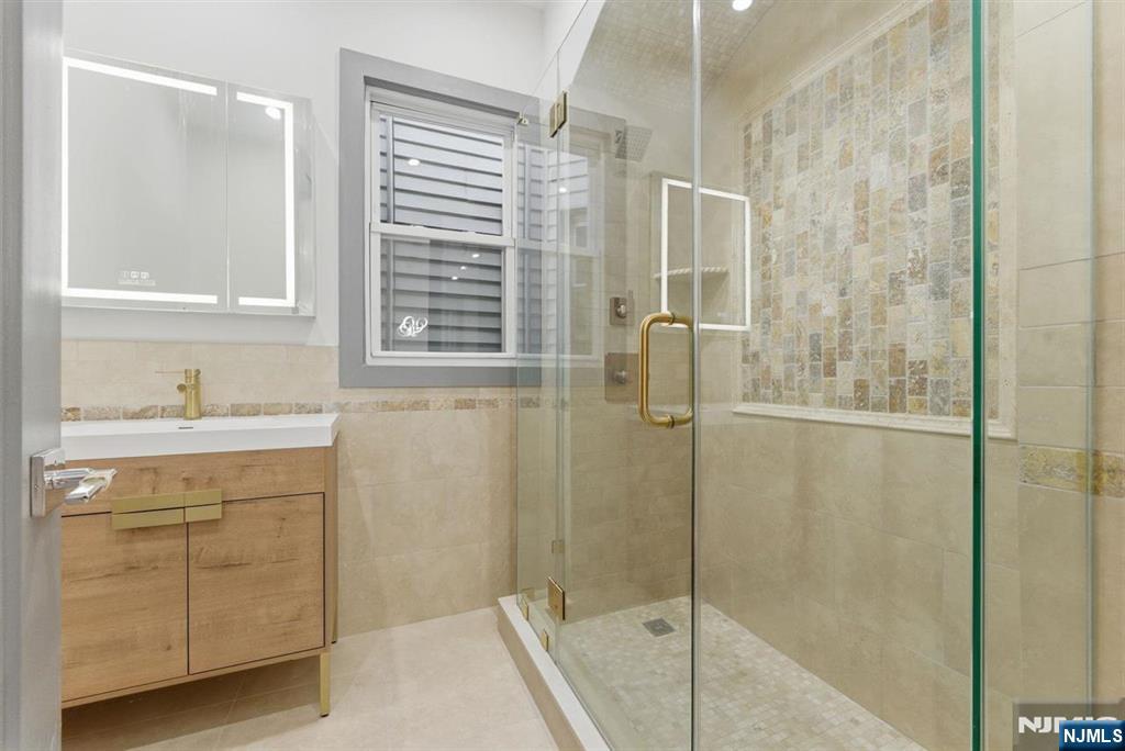 821 18th Street — photo 24