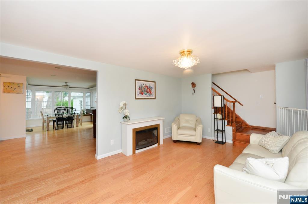 3-21 27th Street - Photo 2