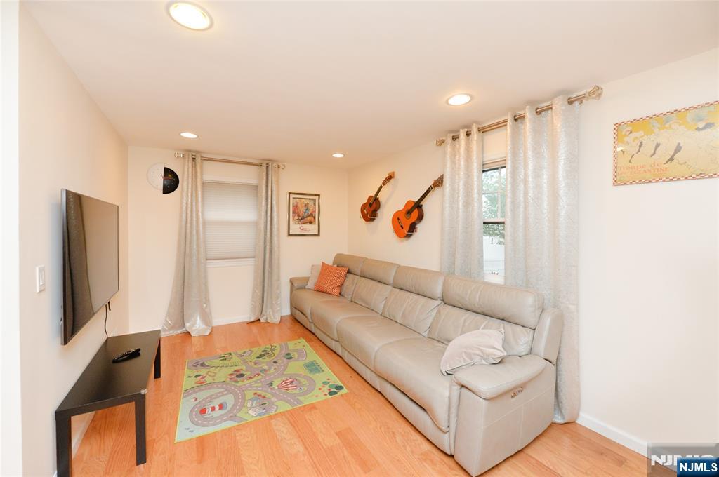 3-21 27th Street - Photo 5