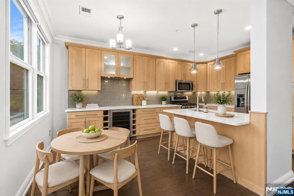 338 Oswego Court - Photo 1