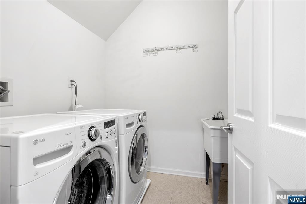 338 Oswego Court — photo 14