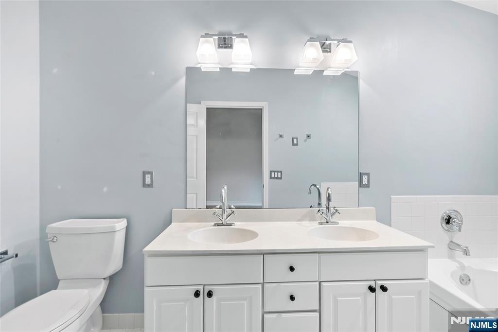 338 Oswego Court — photo 17
