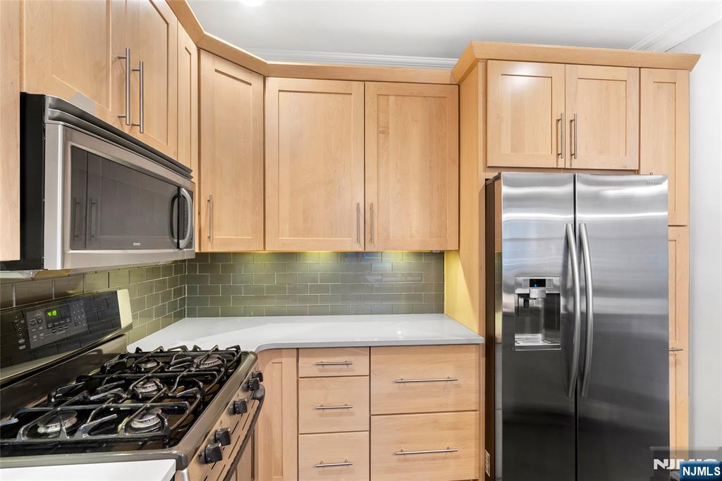 338 Oswego Court - Photo 3