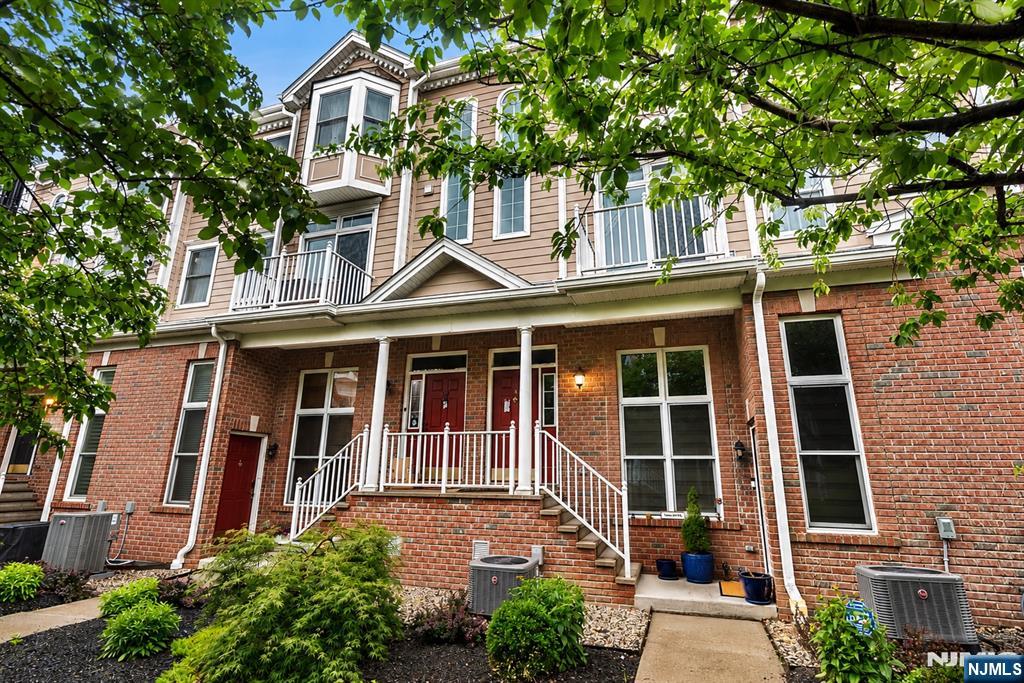 338 Oswego Court — photo 30
