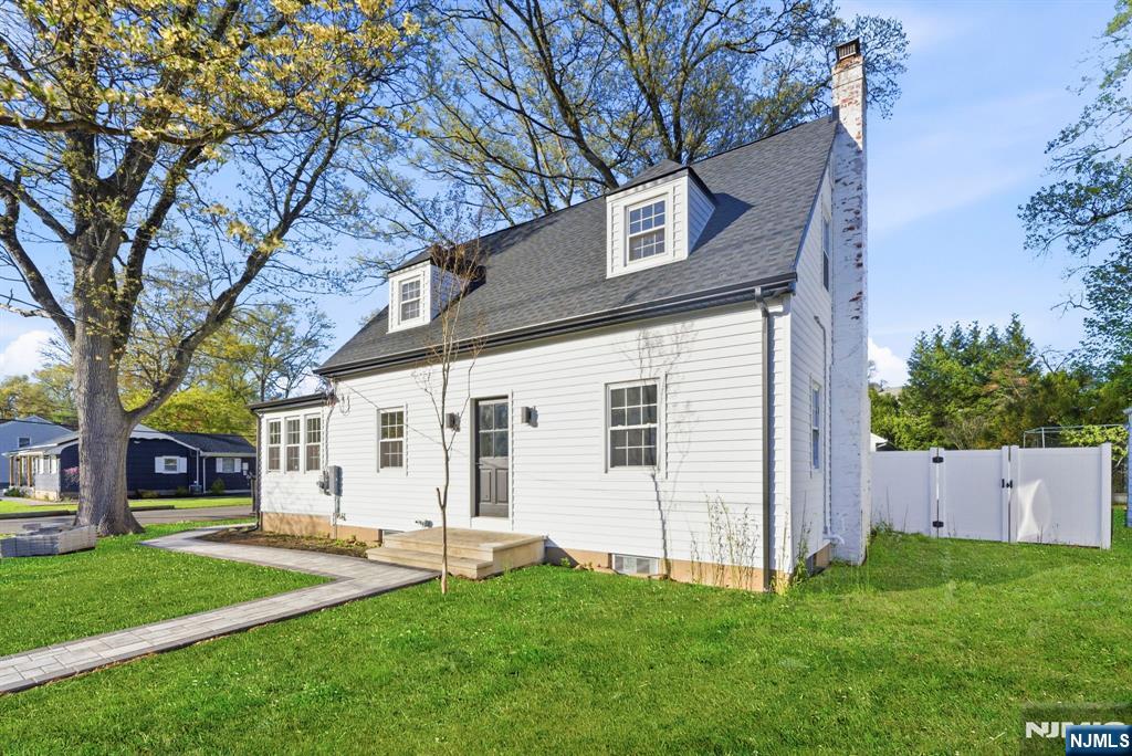 224 Godwin Avenue - Photo 2