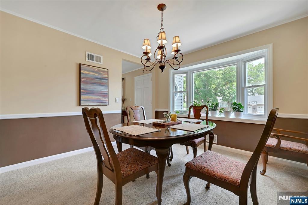 63 Surrey Lane - Photo 4