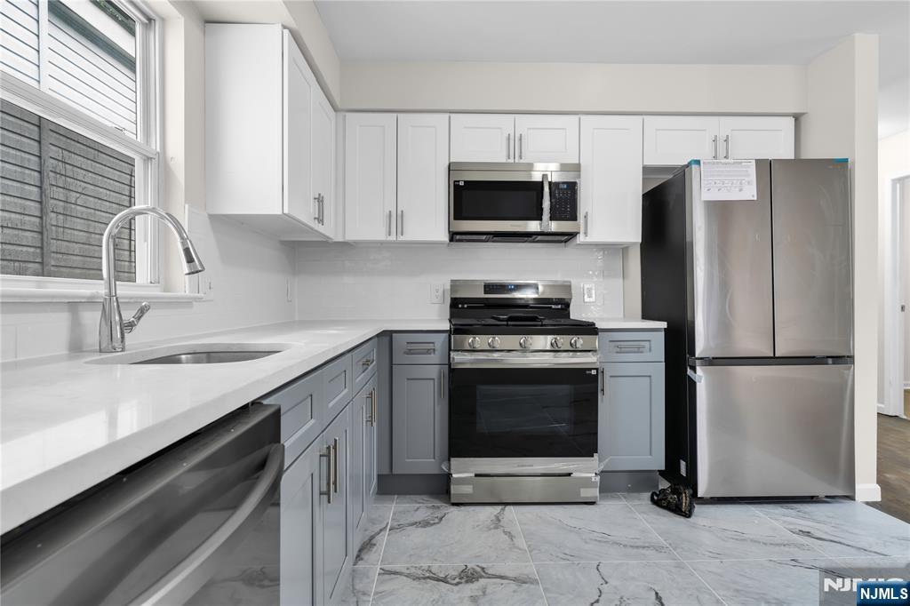 232 4th Street - Photo 2