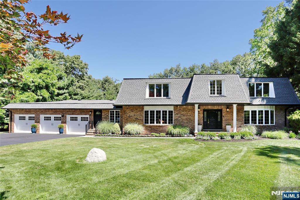 252 Bayberry Lane - Photo 1