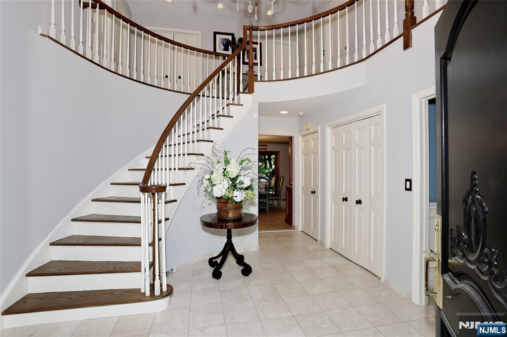 252 Bayberry Lane - Photo 3