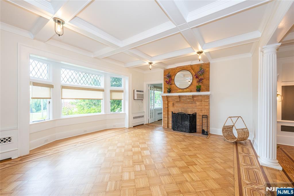 16 Upper Mountain Avenue - Photo 3