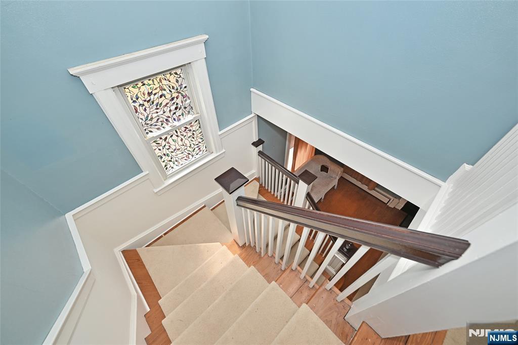264 Morse Avenue - Photo 5