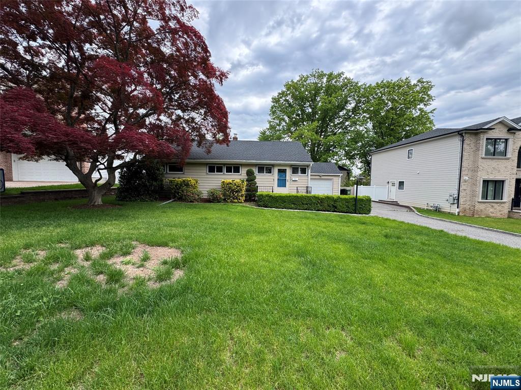 231 Hillside Avenue - Photo 1