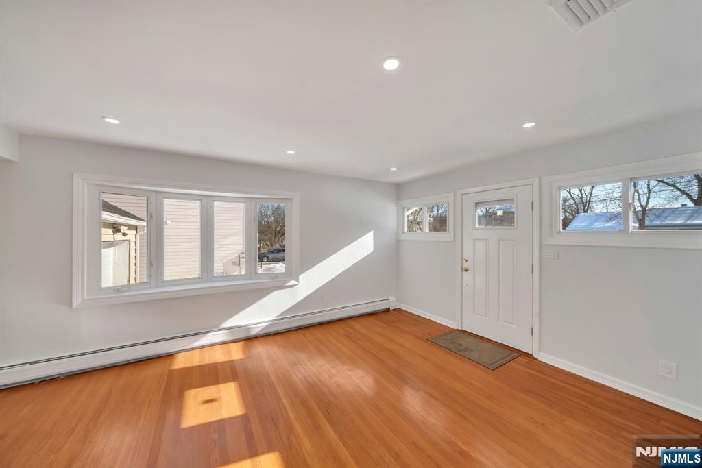 231 Hillside Avenue - Photo 3