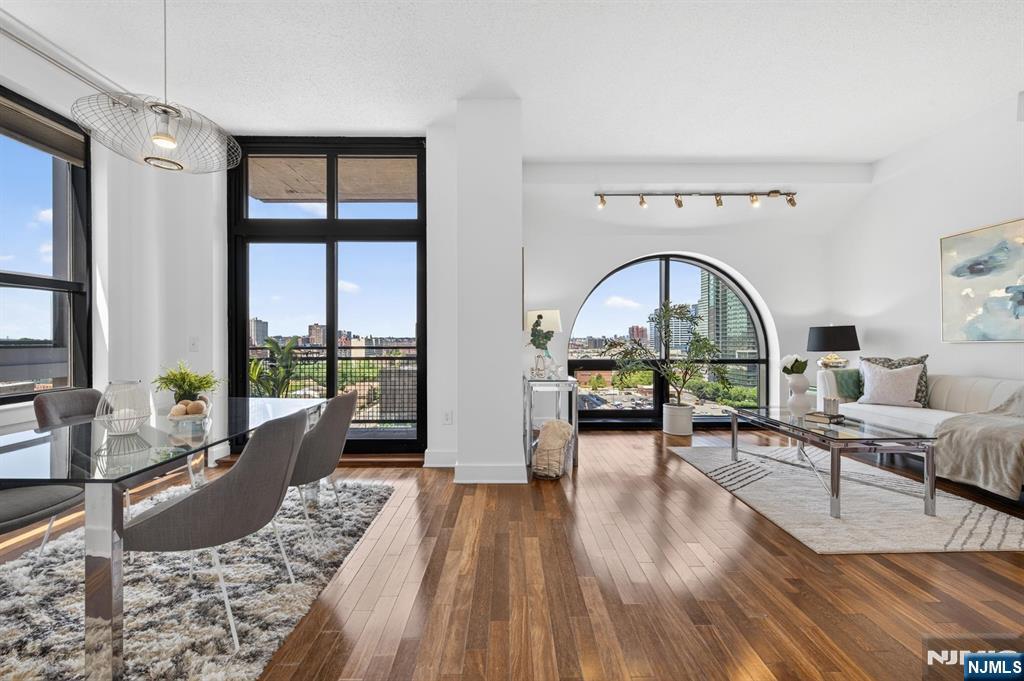 159 2nd Street 1104 - Photo 1