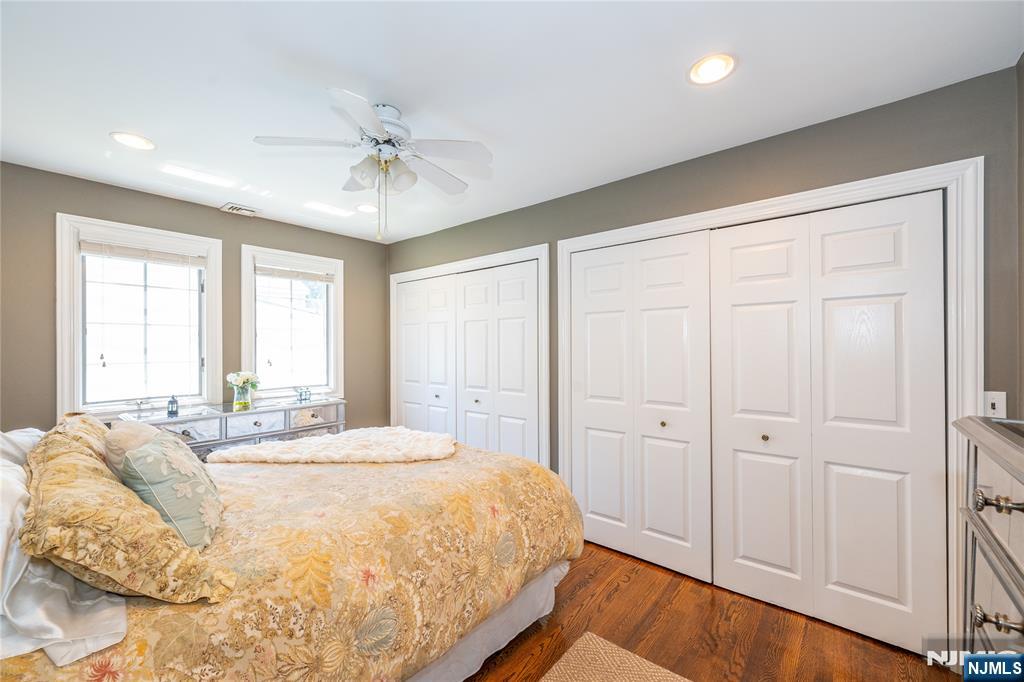 23 Carlton Avenue — photo 21