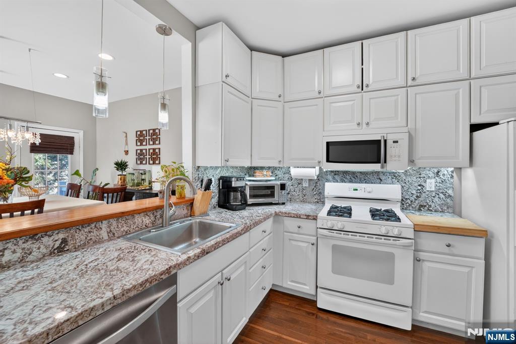 215 Barringer Drive 2088 - Photo 4