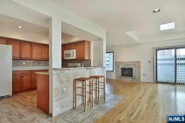 833 TOPSAIL Lane - Photo 2