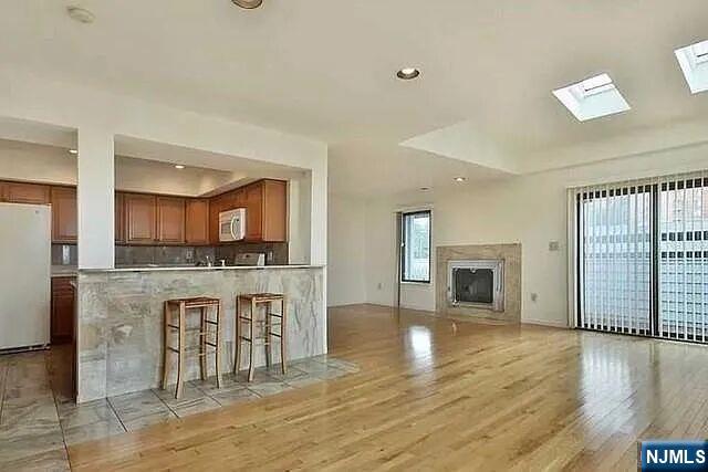 833 TOPSAIL Lane - Photo 5