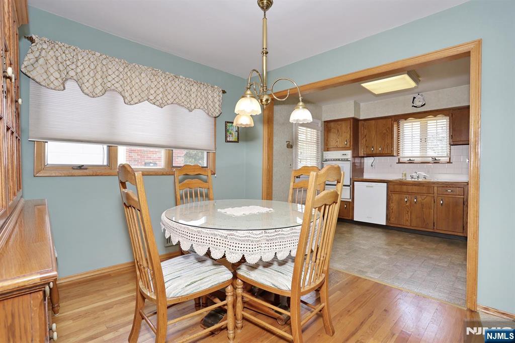 140 Carlyle Court - Photo 7