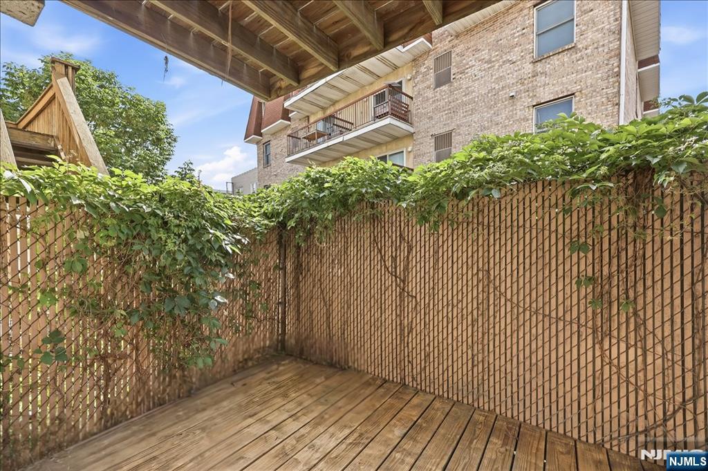 119 Cedar Street #C0119 — photo 36