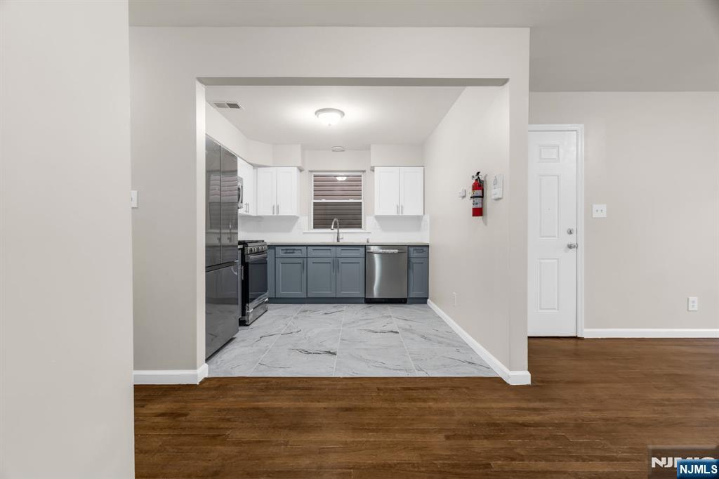 285 6th Street - Photo 5