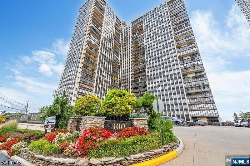 300 Winston Drive C3111 - Photo 1