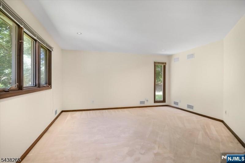 6 Green Hills Road — photo 27