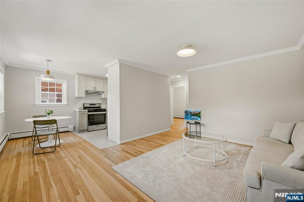 901 Washington Drive - Photo 2