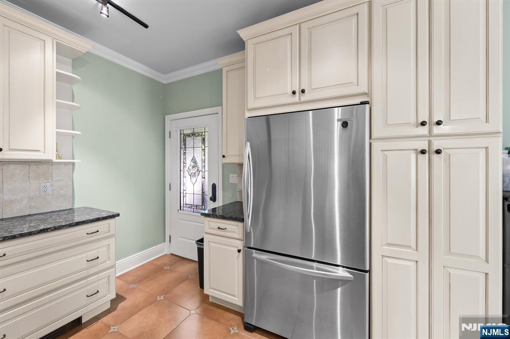 308 Demarest Avenue — photo 9