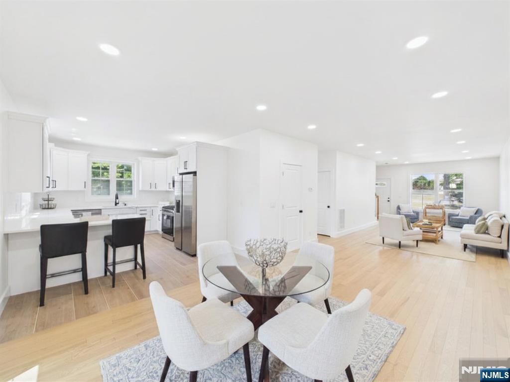 64 Graham Place - Photo 4