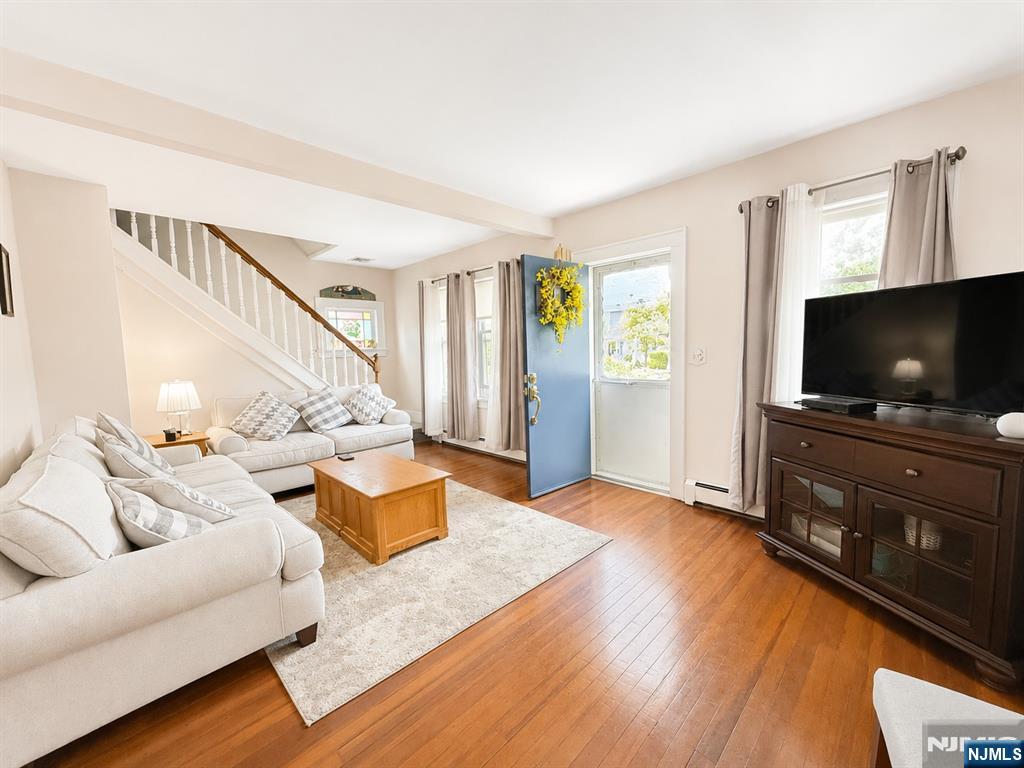 810 Colfax Avenue - Photo 4