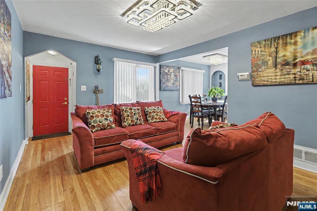 55 Stillman Ave, Bergenfield, NJ 07621