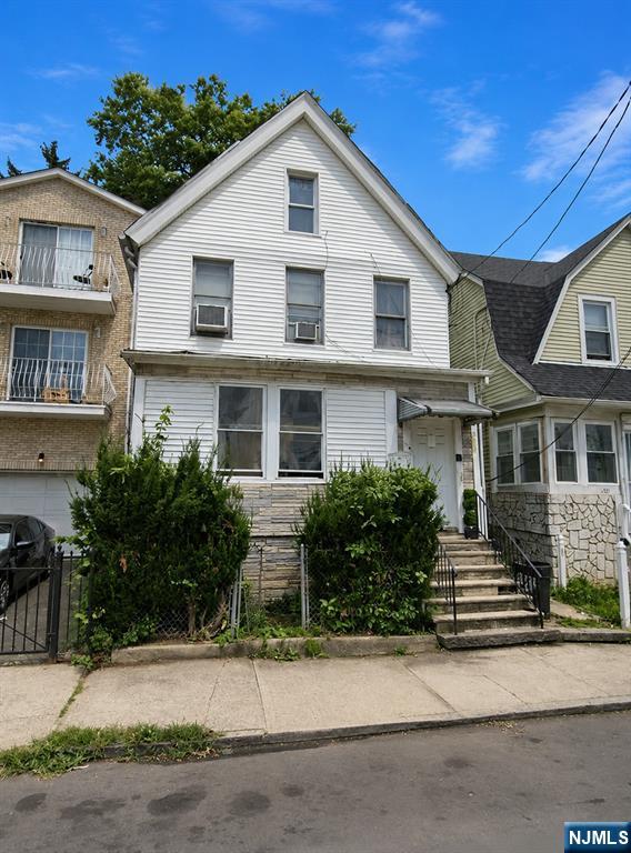 324 S 19th Street - Photo 1