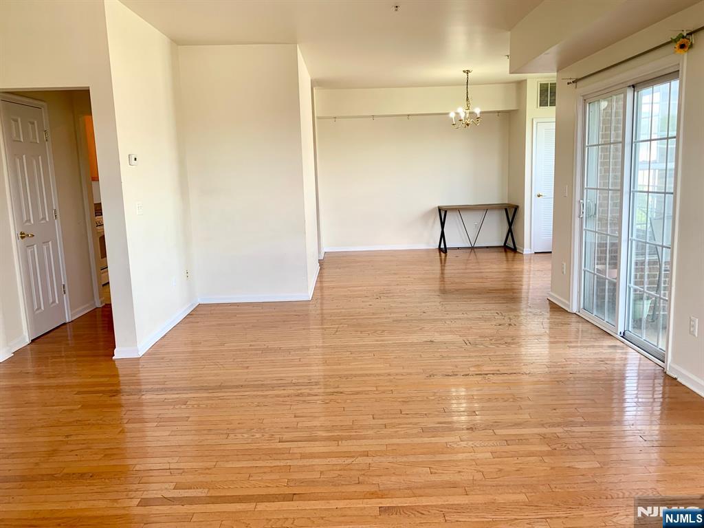 200 Dey Street 277 - Photo 2